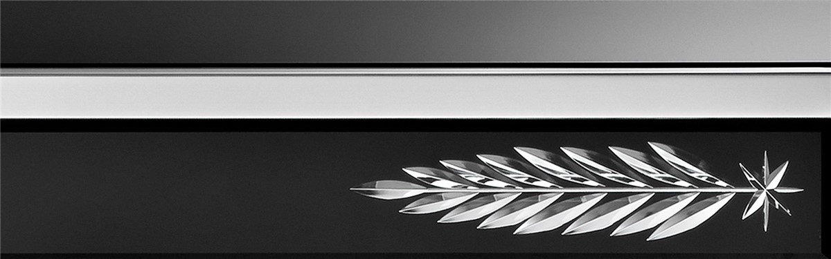 Arte Veneziana Discreet Contemporary Console