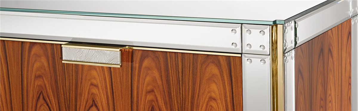 Arte Veneziana Klondike Art Déco Chest of Drawers