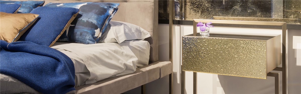 Arte Veneziana Orfeo Contemporary Nightstand