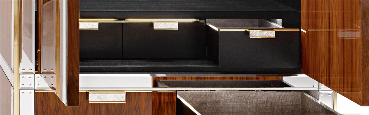 Arte Veneziana Scrigno Art Déco Wardrobe