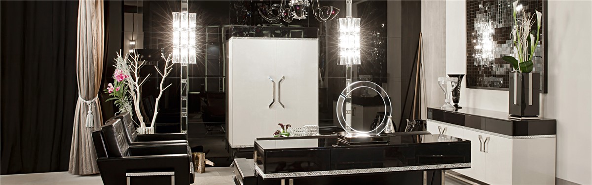 Arte Veneziana Shiny Art Déco Cabinet