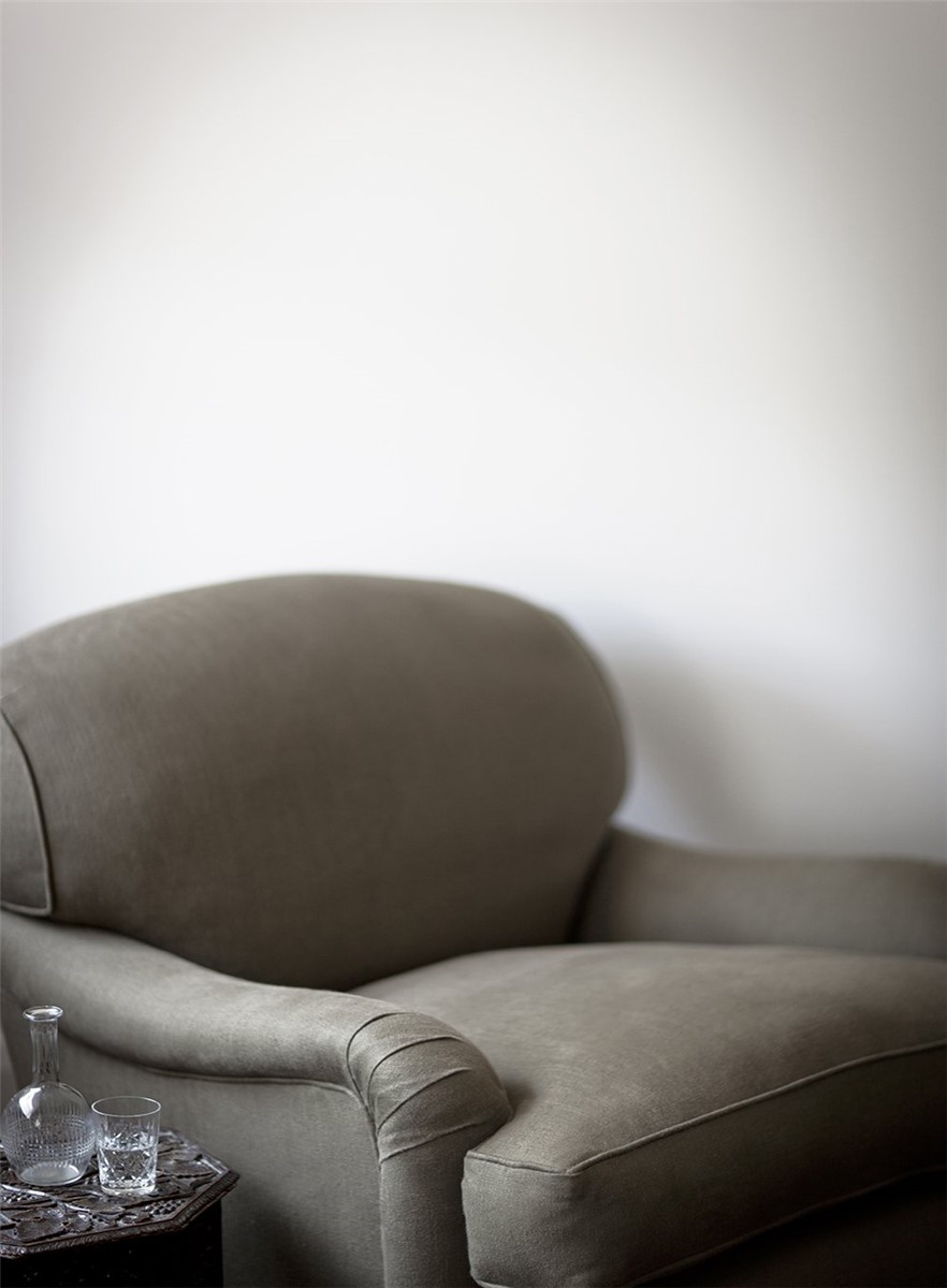 Howard chair & ottoman