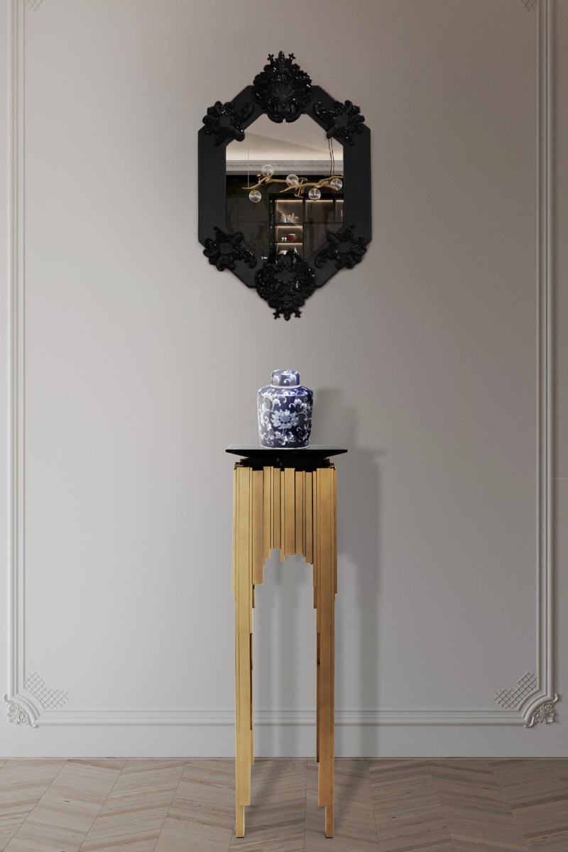 Empire Column Display