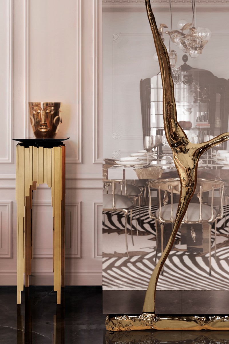 Empire Column Display