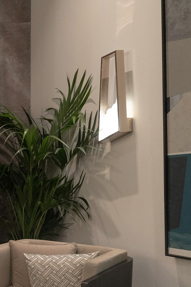 Magna Wall Lamp