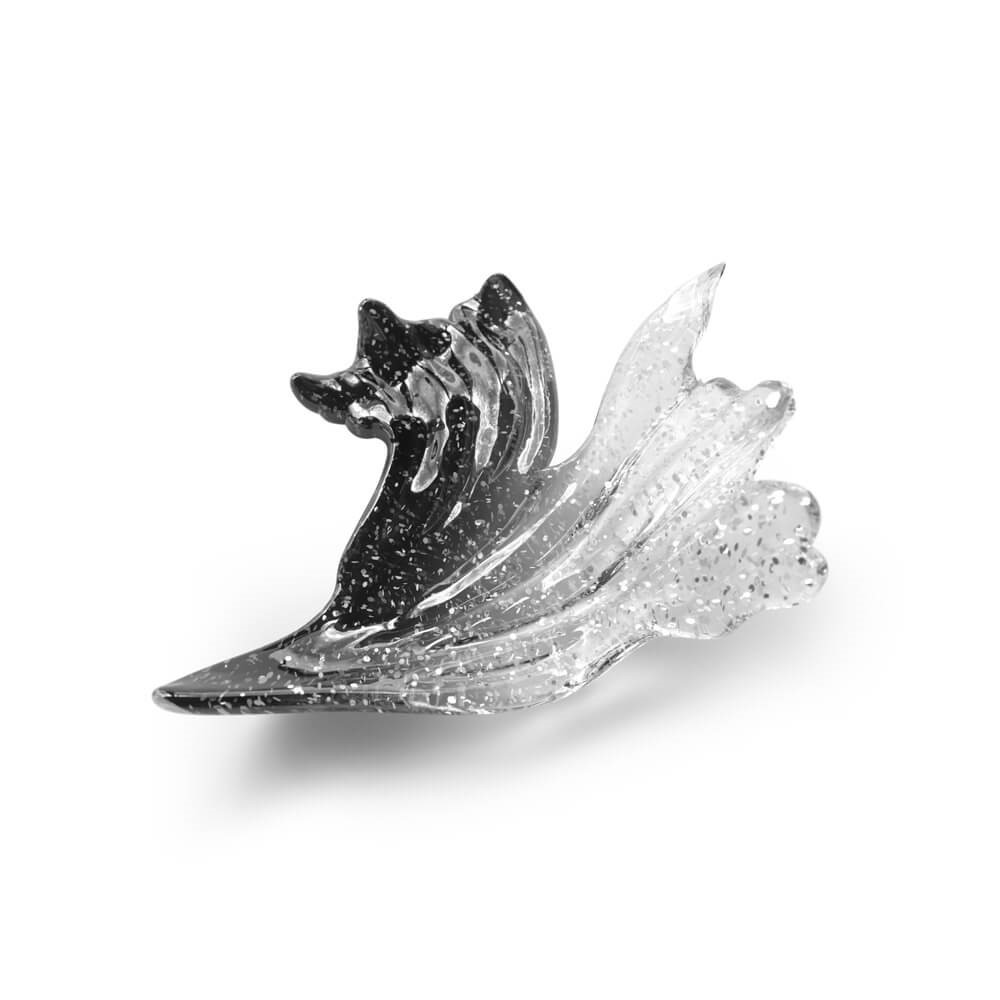 Crystal with onyx and silver mica