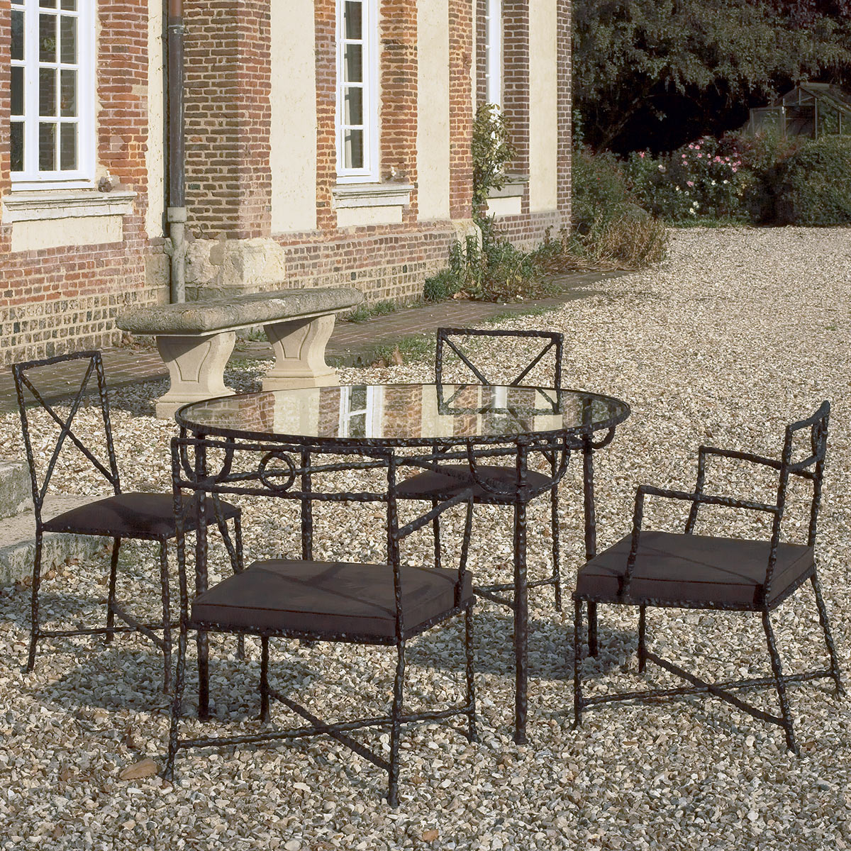 Objet Insolite Möbler