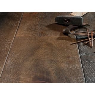 Bassano Parquet / Brushed oak parquet / Sawn and planed Aronia