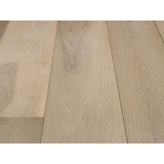 Bassano Parquet / Brushed walnut parquet / Archisound European Walnut Mandorla