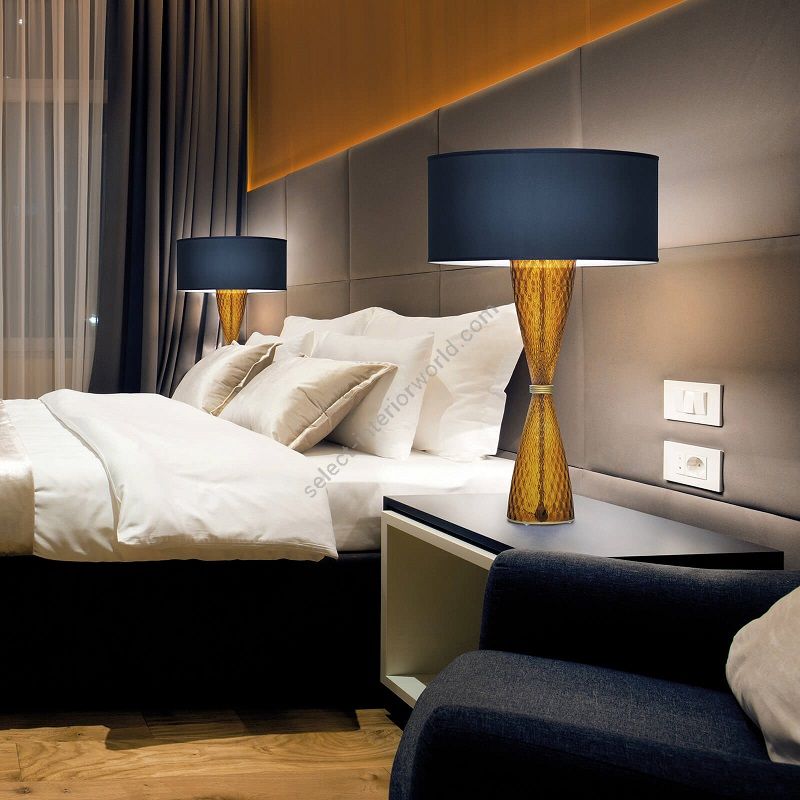 Table lamp / Shiny Gold finish / Amber glass / Ponge-blue navy fabric lampshade