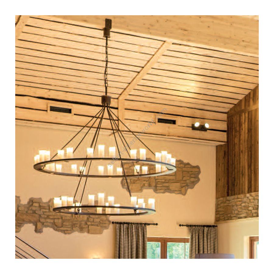 50-lighter suspension lamp with chain, suits the rooms with a high ceiling, Patina finish
