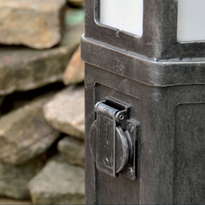 Iron nature finish / With receptacle