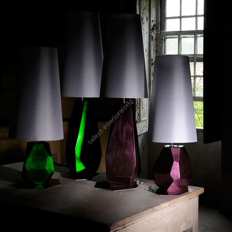 Shade: Arctic White; Base: Amethyst / Emerald