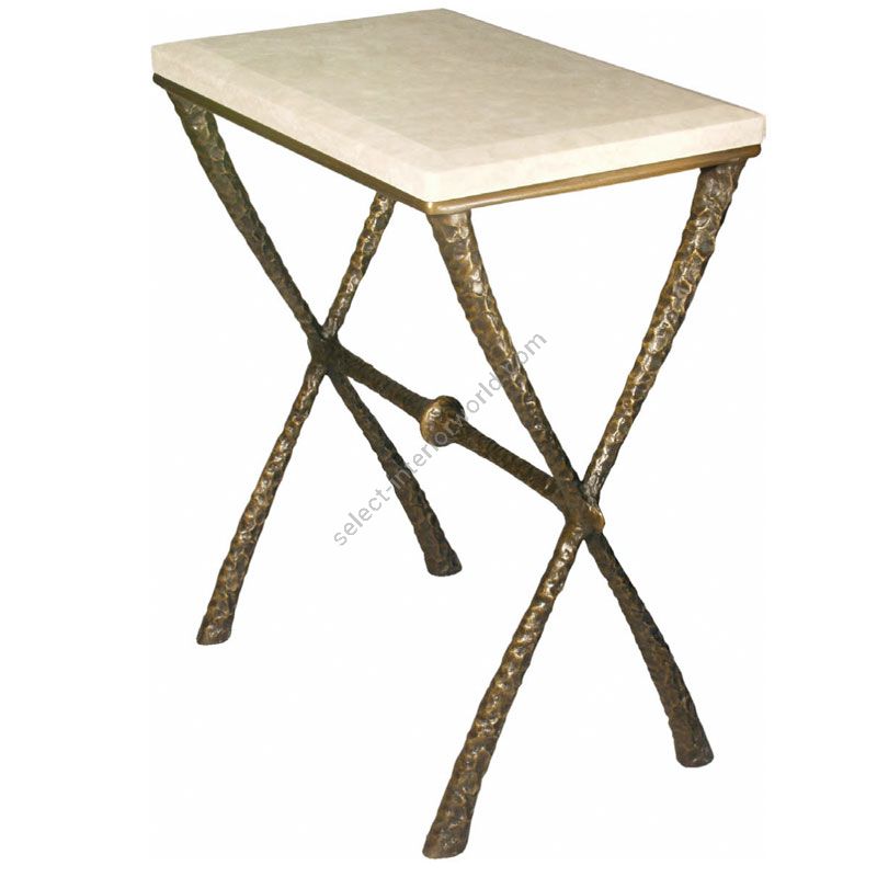 Light golden brown patina finish