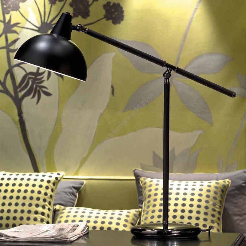 Dark brushed bronze finish / Black painted metal lampshade