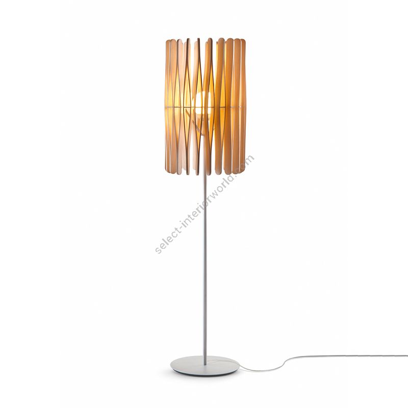 Floor lamp with E27 bulb type