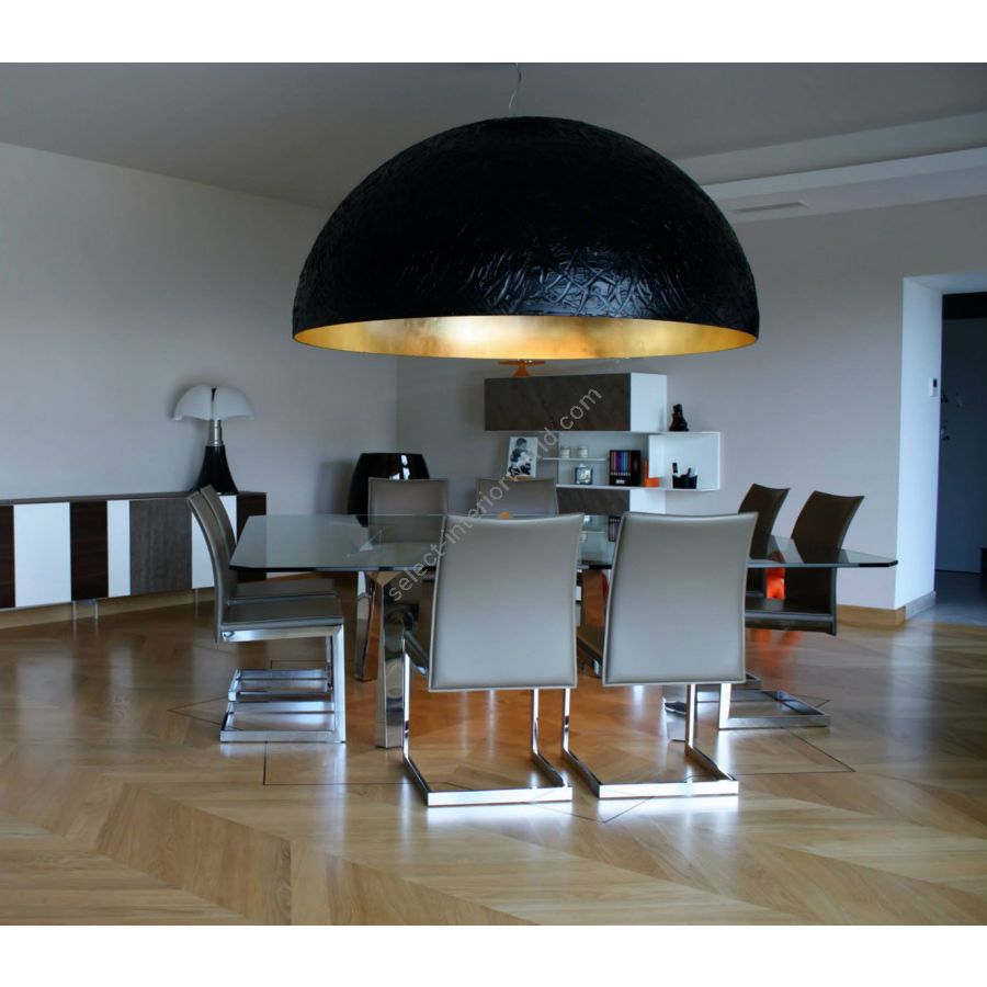 Home Contemporary Cagnetta, France - OCIU Ø185cm. black Chameleon finish, golden leaf inside