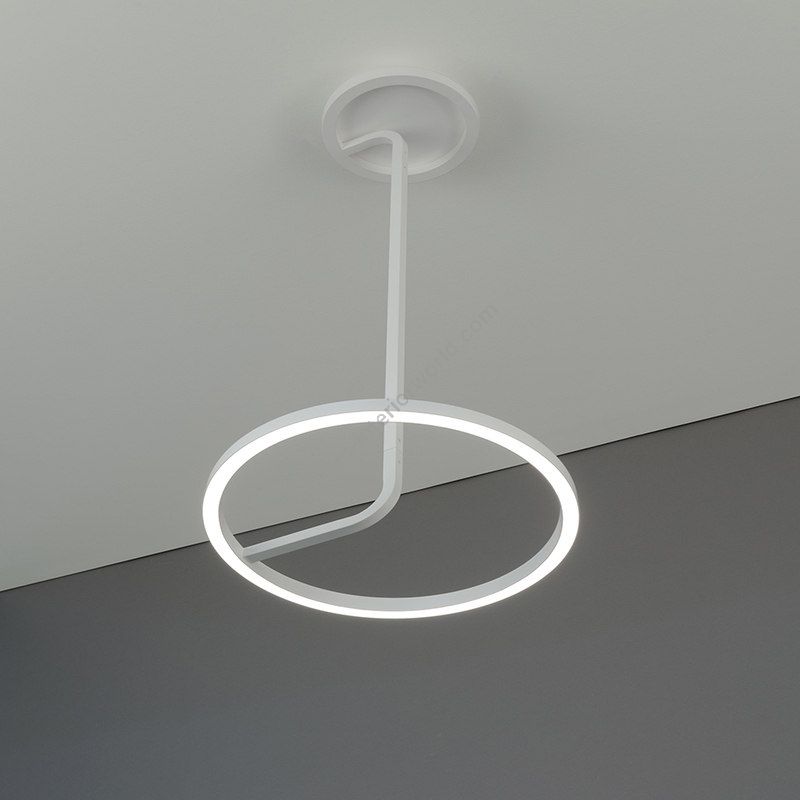 White finish (cm.: min 76.2 - max 137.2 x 40.6 x 40.6 / inch.: min 30" - max 54" x 16" x 16")