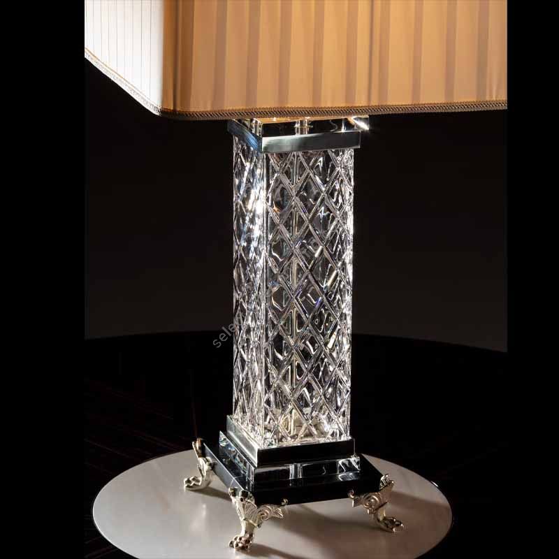 Table lamp / Antique Silver Plated finish