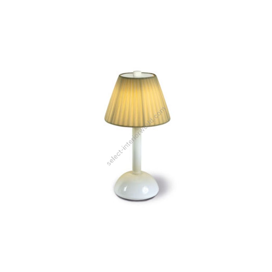 Rechargeable table lamp / White painted finish / Creponne Avorio lampshade colour