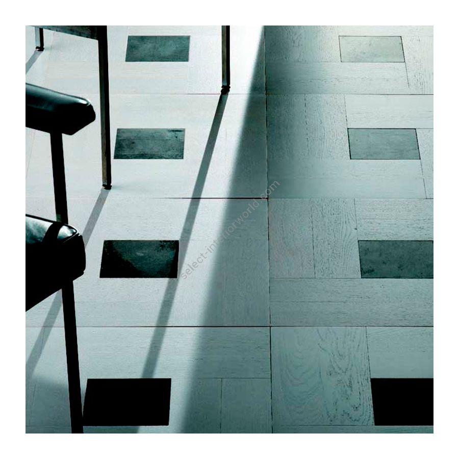 Wood Finish: Oak White; Marble Finish: Brown