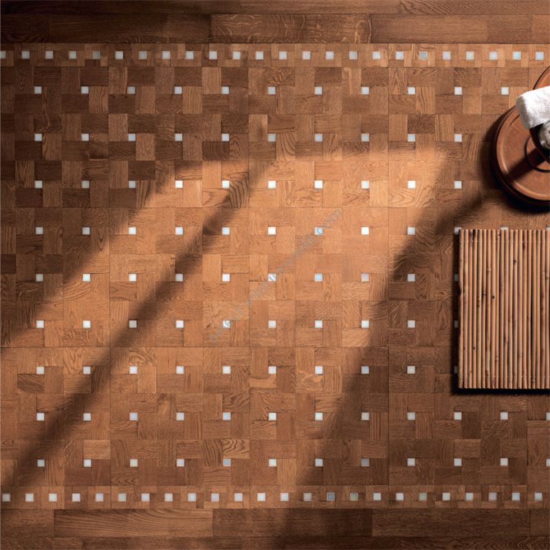 Wood Finish: Oak Light; Mosaic Finish: White