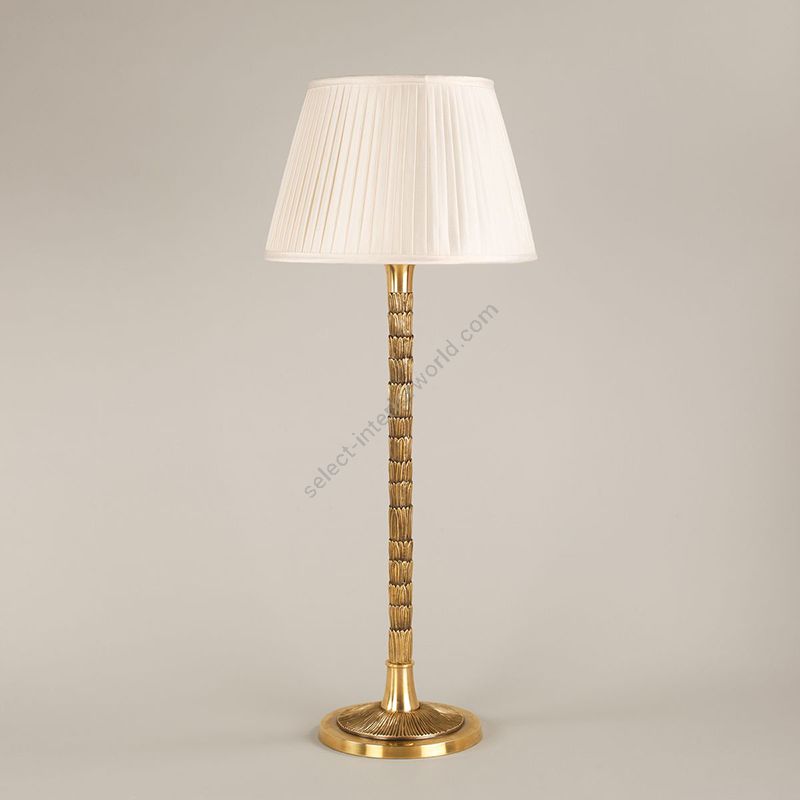 Brass finish, Type of Lampshade: Knife pleat, Fabric: Cream colour, material silk