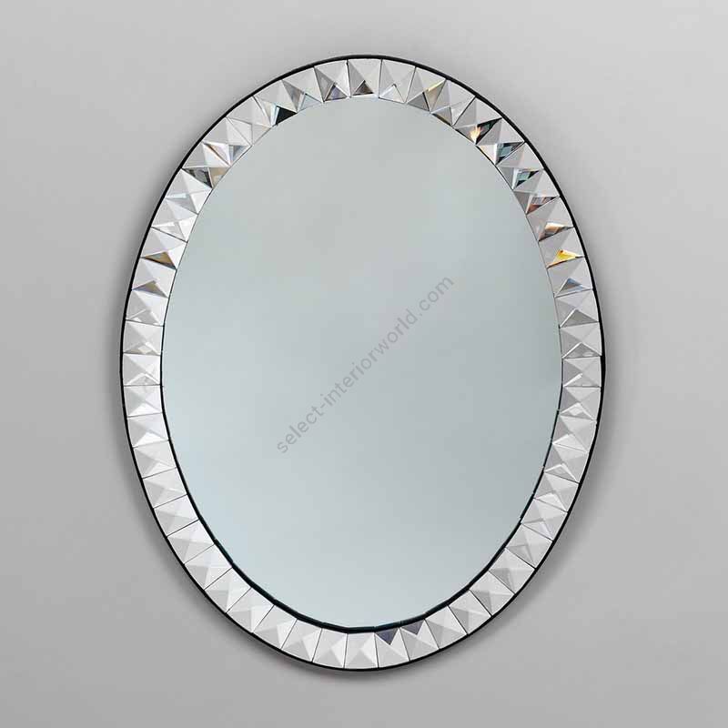 Oval shaped mirror