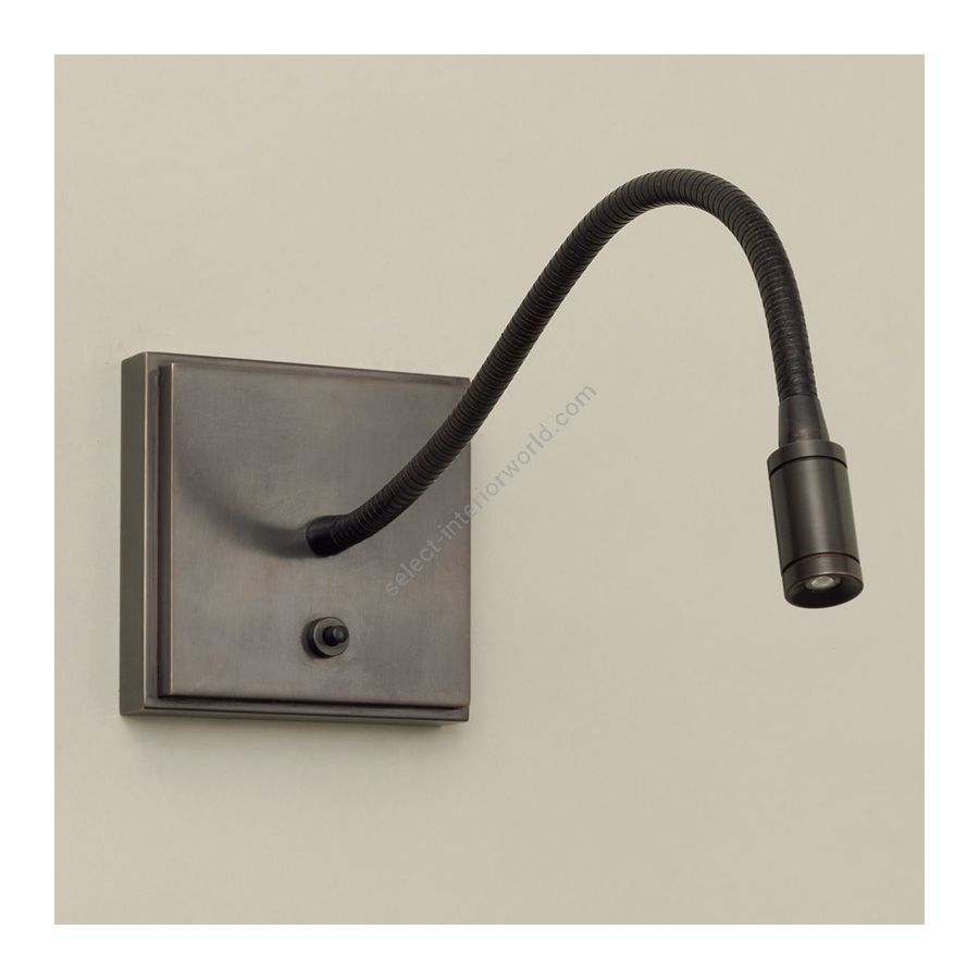 Reading Light / Bronze finish with metal arm