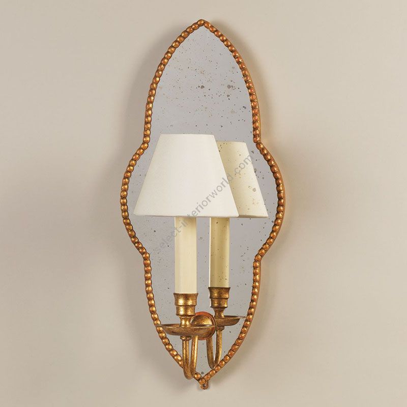 Wall lamp / Giltwood finish / Laminated type of lampshade / Cream colour, material silk