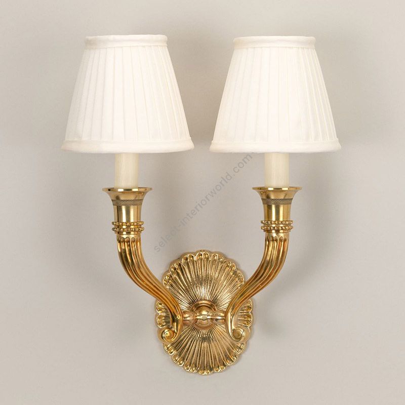 Wall lamp / Knife pleat type of lampshades / Cream colour, material silk