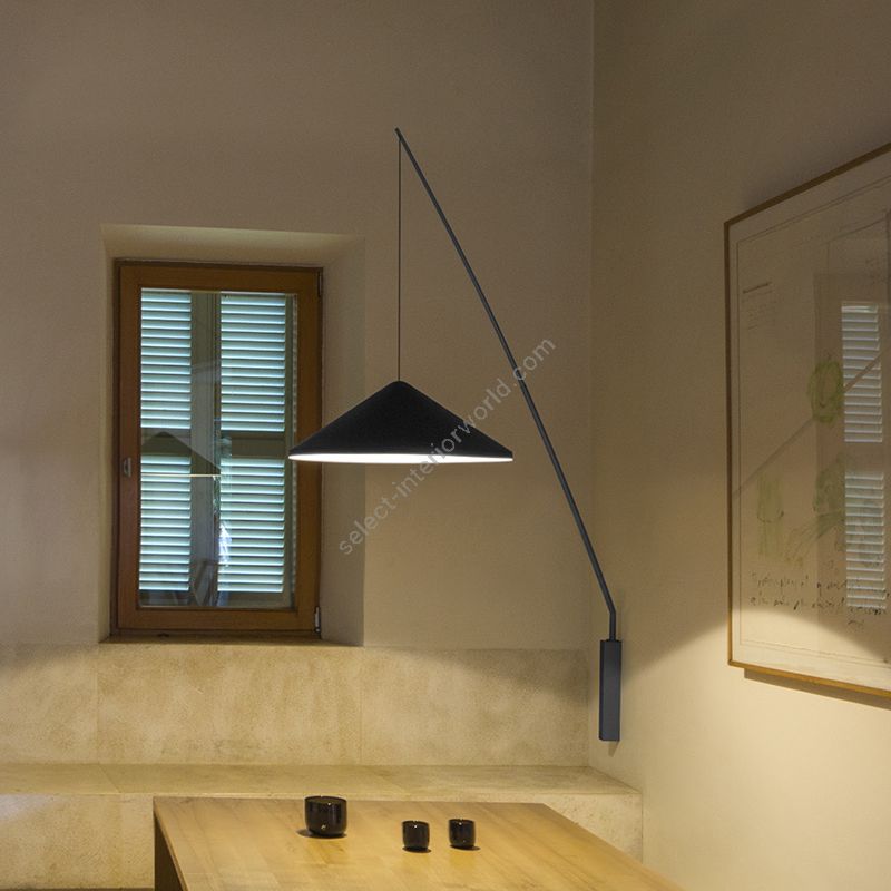 Wall lamp / Black finish