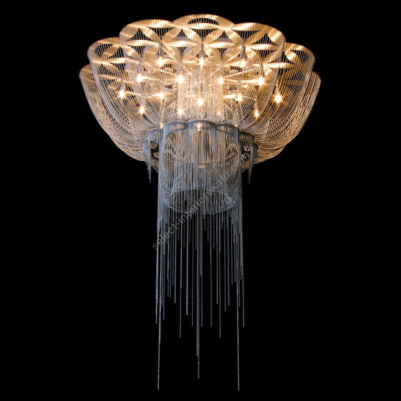 Silver color range, cm.: 152 x 100 x 100 / inch.: 60" x 39" x 39" size