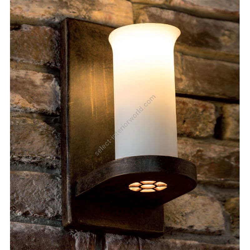 Patina finish, With Halogen Downlight 