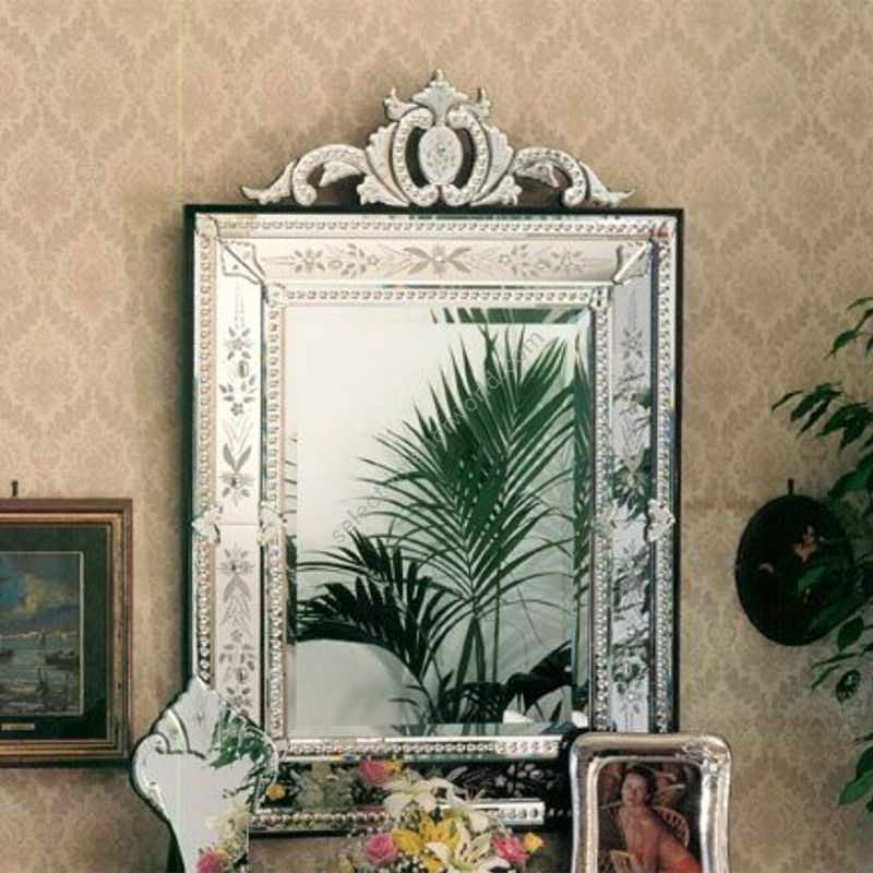 Fratelli Tosi / Venetian wall mirror / 322