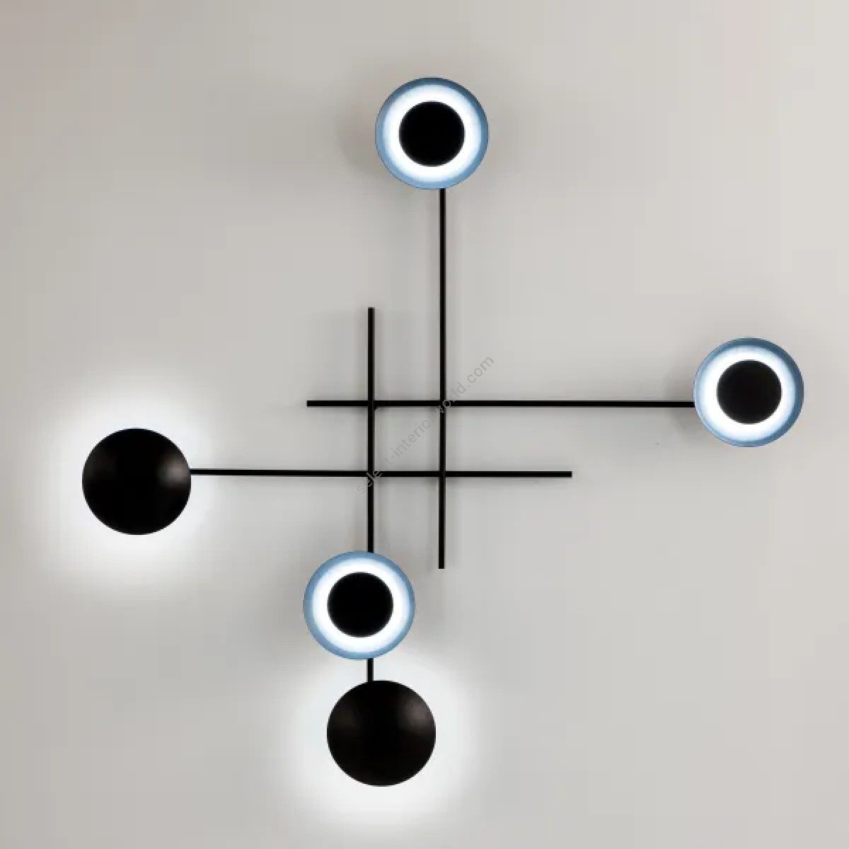 Laurameroni / Wall Lamps / Gaia