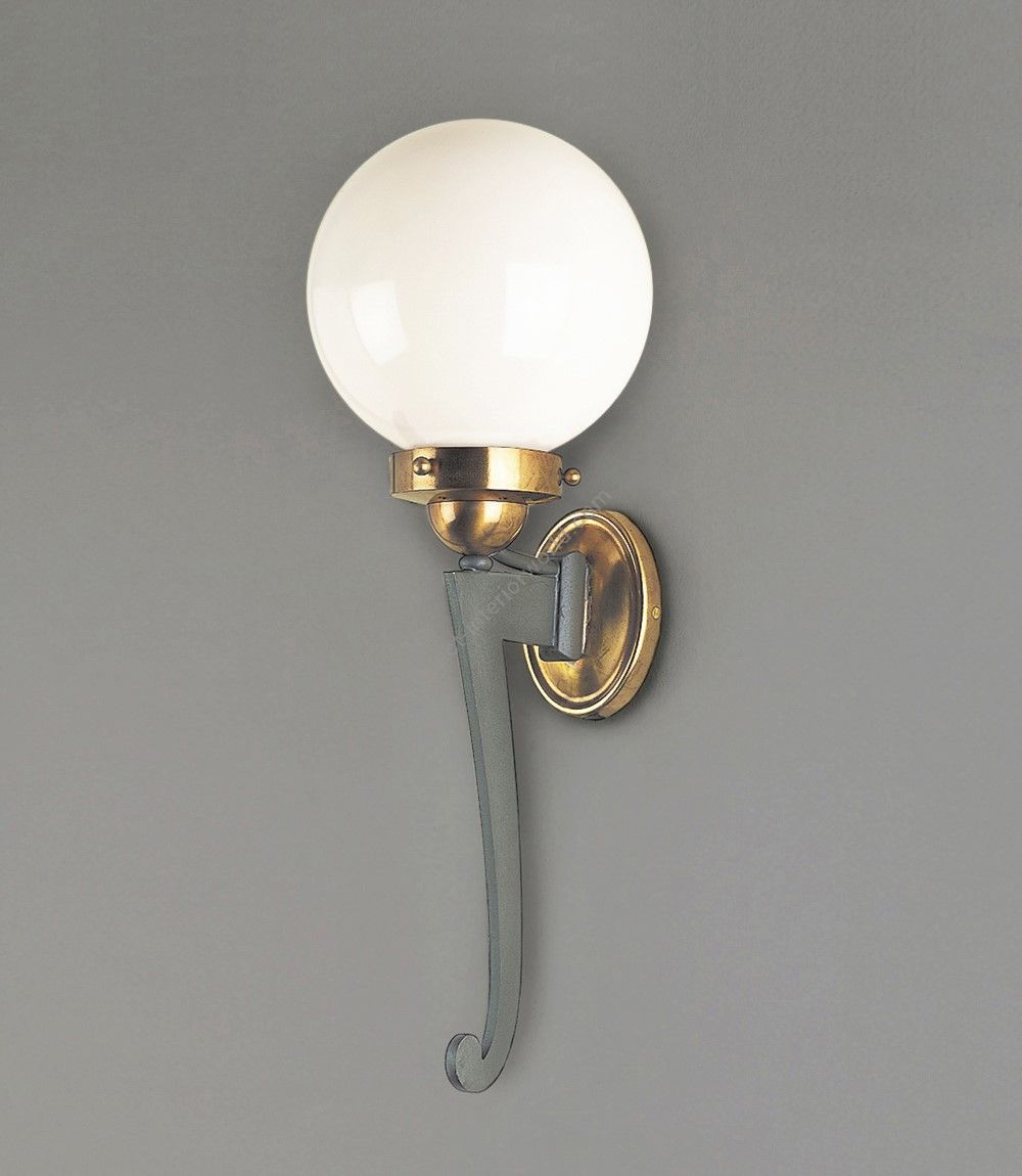 Officina Ciani / Outdoor Wall Lights / Iron and Brass GL3034WA-1 Capri
