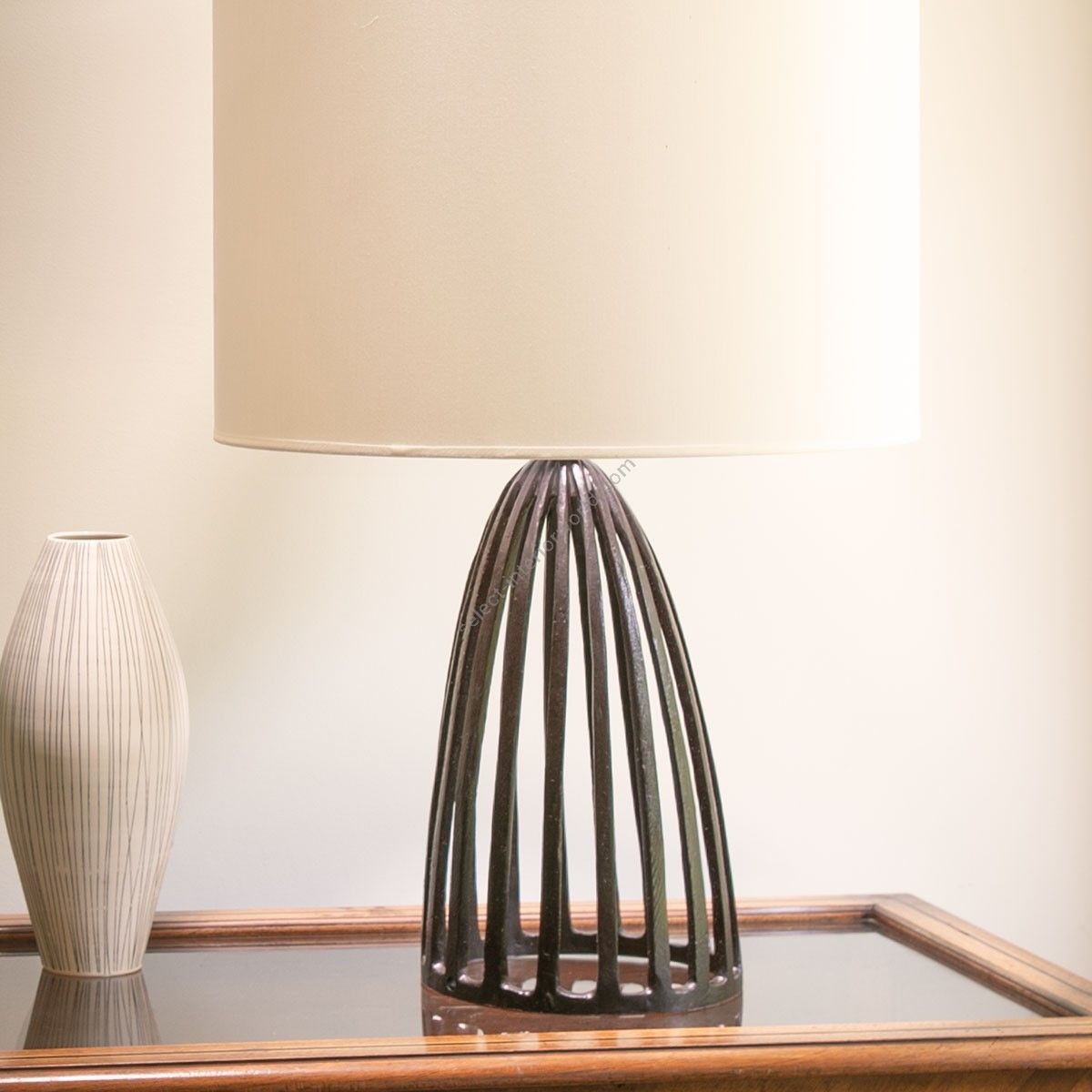 Objet Insolite / Bronze table lamp / Lampe Gloria
