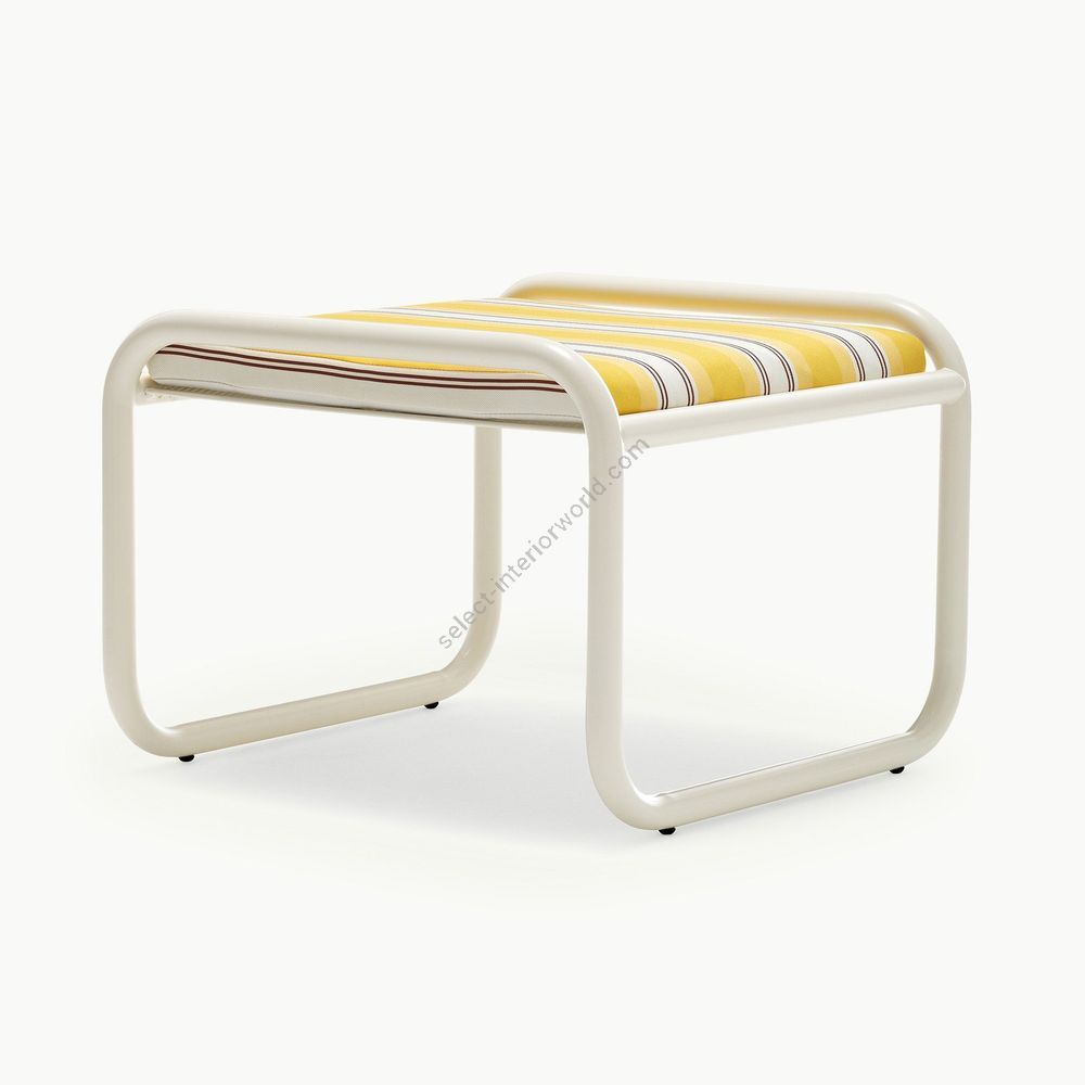 Exteta / Poufs / Locus Solus