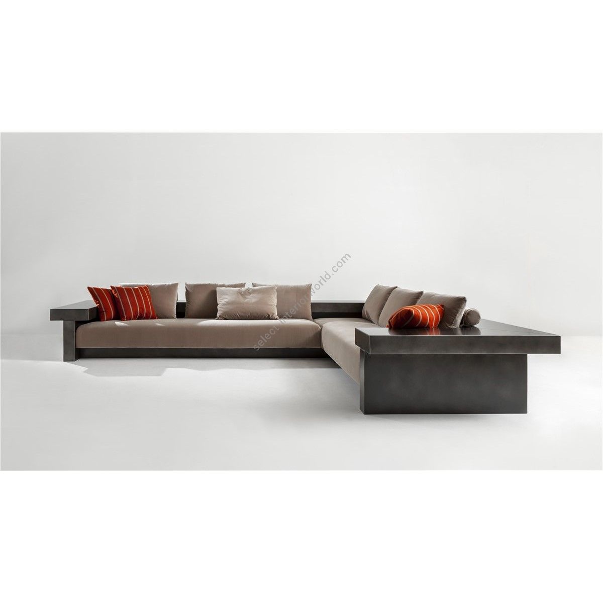Laurameroni / Sofas / Plaza