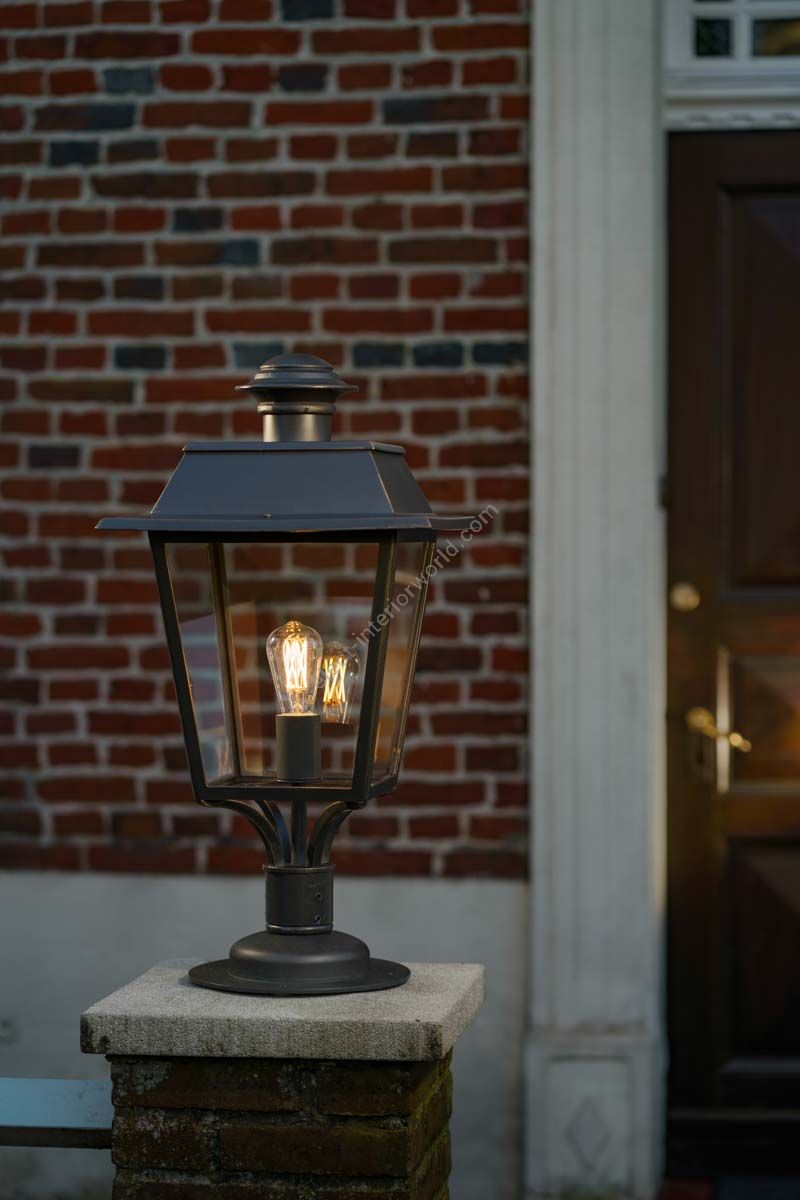 Robers / Outdoor Pedestal Lights / AL6983