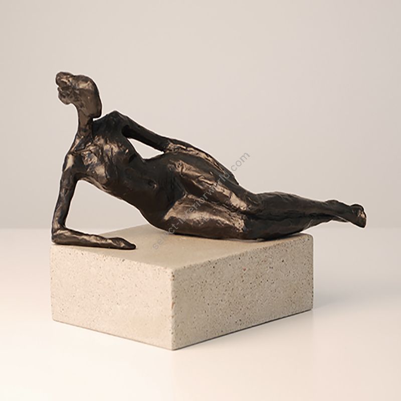 Tom Corbin / Author's sculpture / Seated Figure Study III S2370