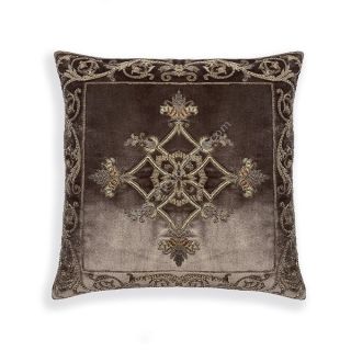 Beaumont & Fletcher / Pillows / Adeline Cushion