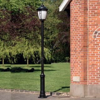 Robers / Outdoor Post Lamp / AL 6866