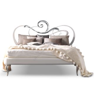 Corte Zari / Panel Beds / Scarlet