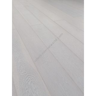 Berti / Oak Berti Studio / Blanchè bleached oak parquet flooring