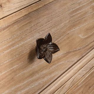 Objet Insolite / Cabinet pulls / Boutons de tirage Amaryllis