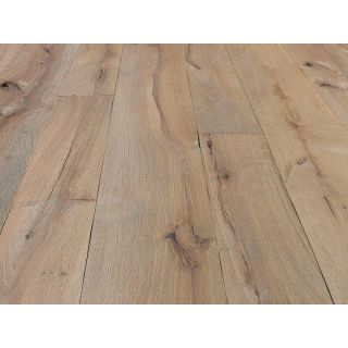 Bassano Parquet / Brushed oak parquet / Sawn and planed Spago