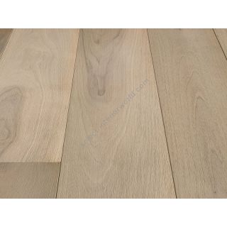 Bassano Parquet / Brushed walnut parquet / Archisound European Walnut Mandorla