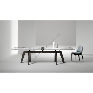 Laurameroni / Tables / Feel